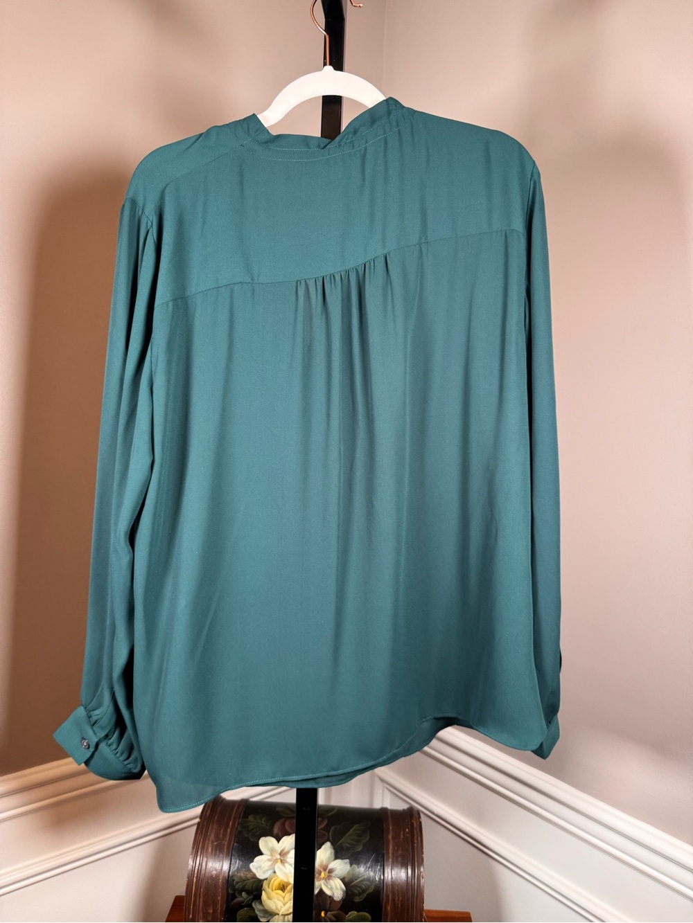 Banana Republic XL Teal Tie Neck Long Sleeve Blouse - Picture 7 of 7